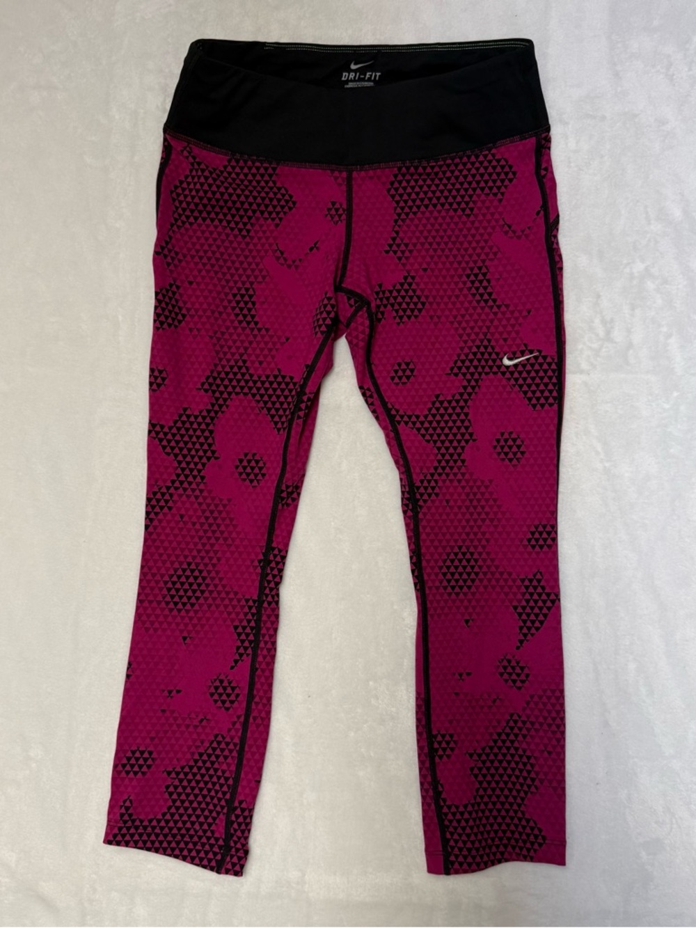 Nike Magenta and Black Dri-FIT Patterned Leggings